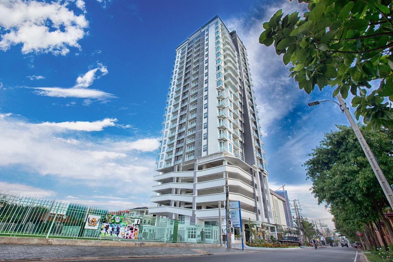 Infinity 28 And Apartment